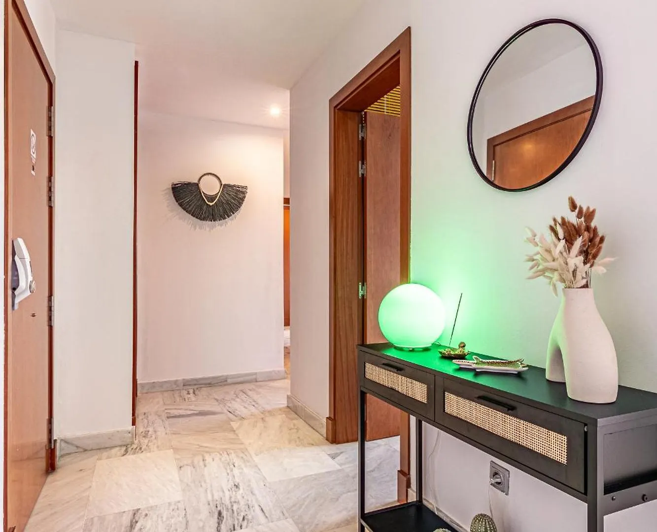 Rentitspain Charming Apartment: Parque Botanico Resort & Country Club Estepona