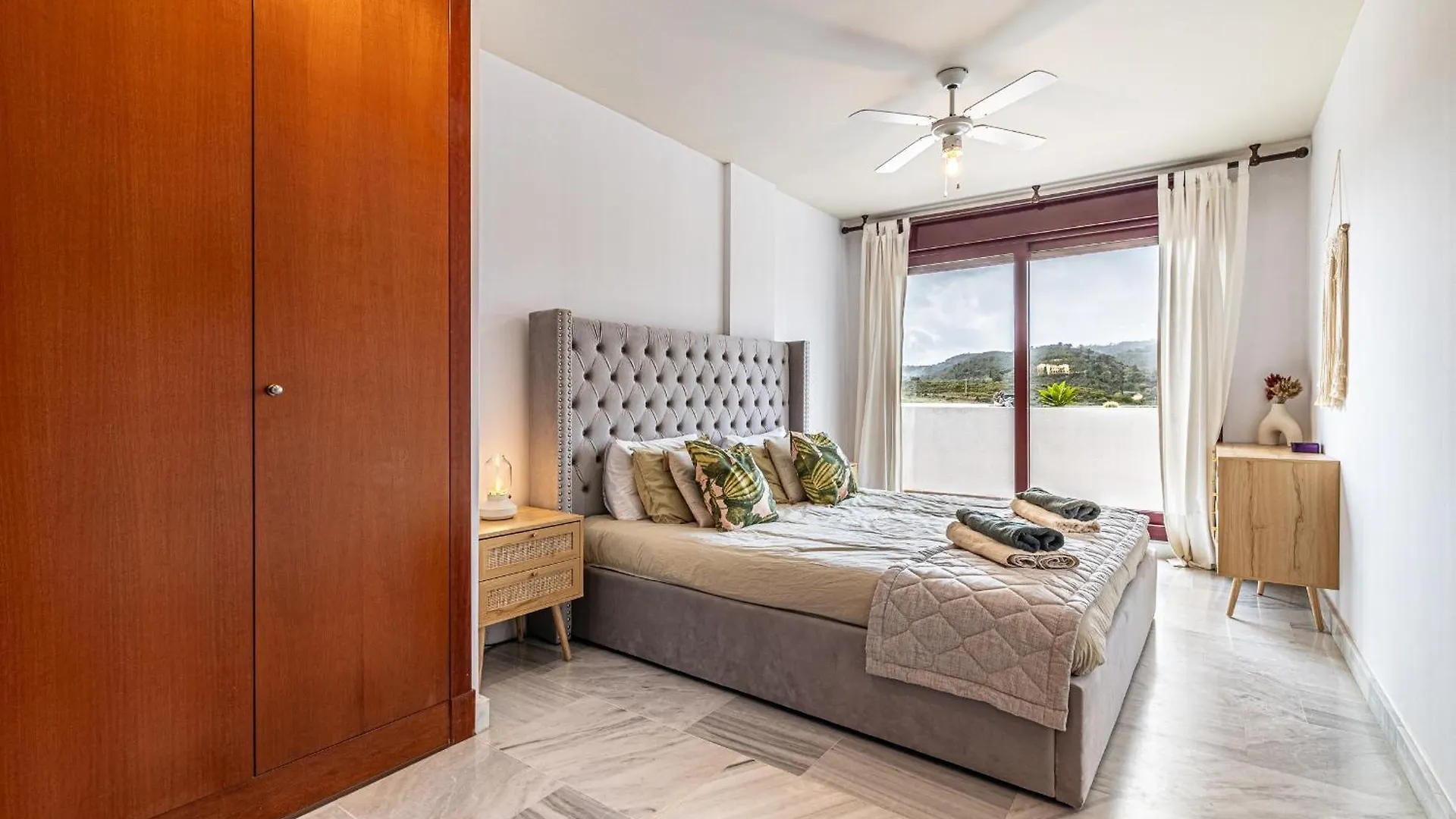 Rentitspain Charming Apartment: Parque Botanico Resort & Country Club Estepona 0*,